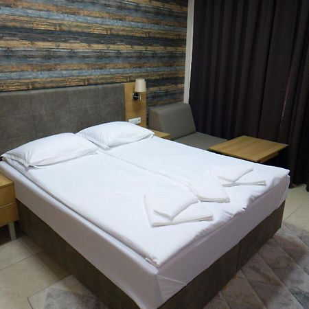 Luxurious Studios Nani كرانيفو المظهر الخارجي الصورة