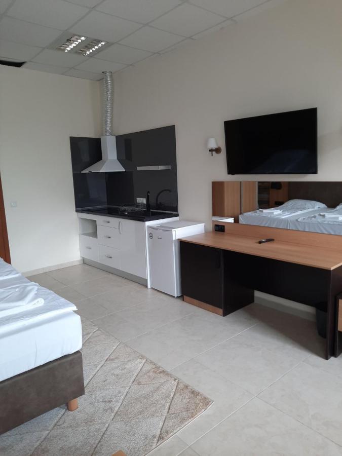 Luxurious Studios Nani كرانيفو المظهر الخارجي الصورة