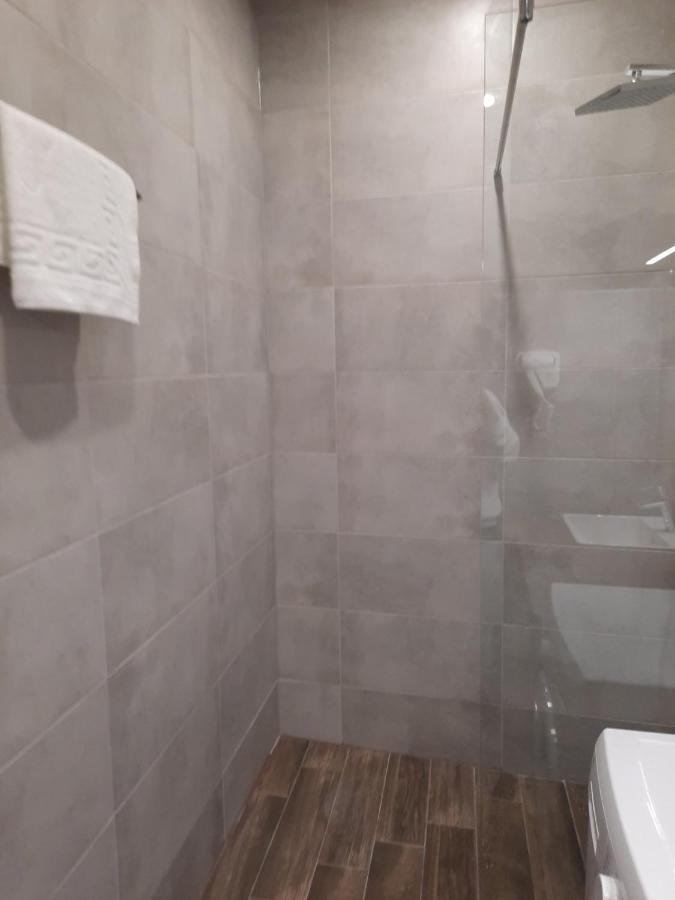 Luxurious Studios Nani كرانيفو المظهر الخارجي الصورة