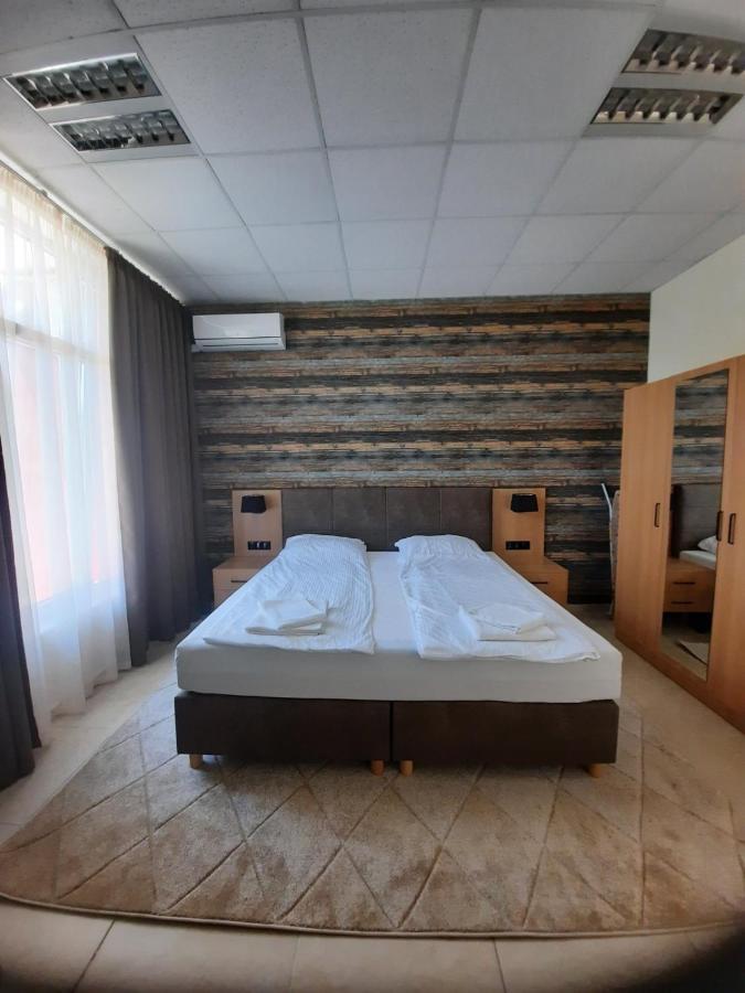 Luxurious Studios Nani كرانيفو المظهر الخارجي الصورة