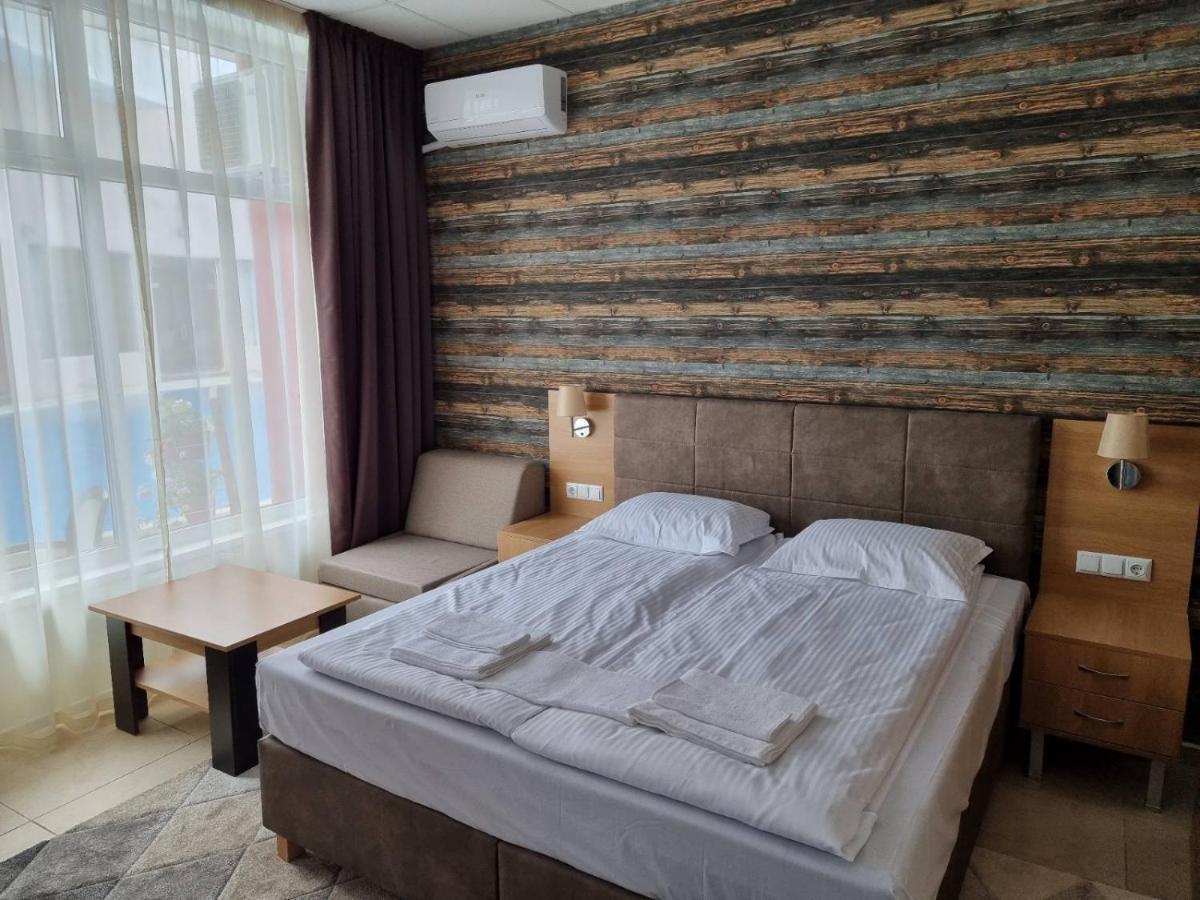 Luxurious Studios Nani كرانيفو المظهر الخارجي الصورة