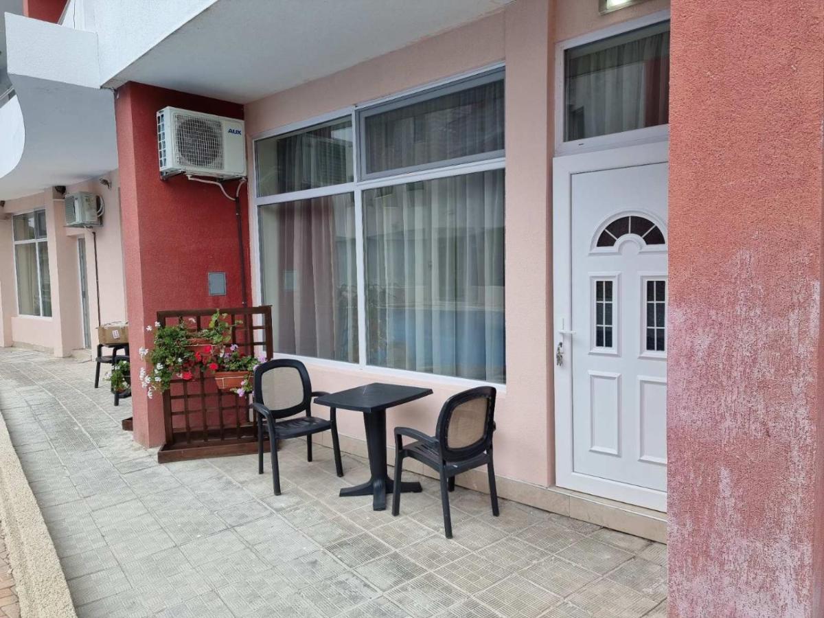 Luxurious Studios Nani كرانيفو المظهر الخارجي الصورة