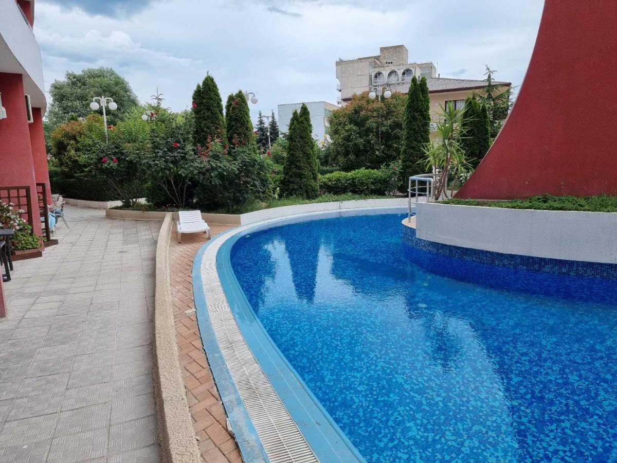 Luxurious Studios Nani كرانيفو المظهر الخارجي الصورة
