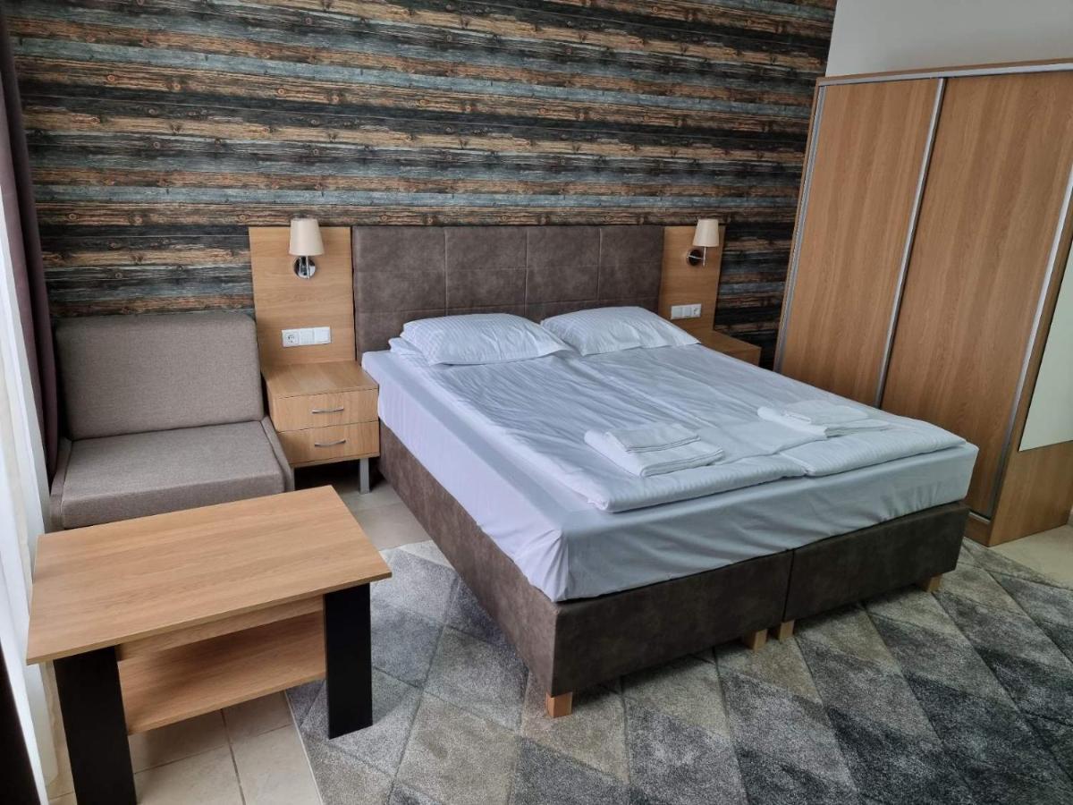 Luxurious Studios Nani كرانيفو المظهر الخارجي الصورة