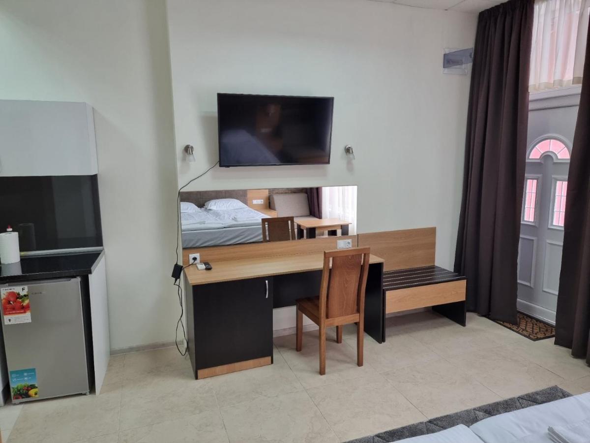 Luxurious Studios Nani كرانيفو المظهر الخارجي الصورة