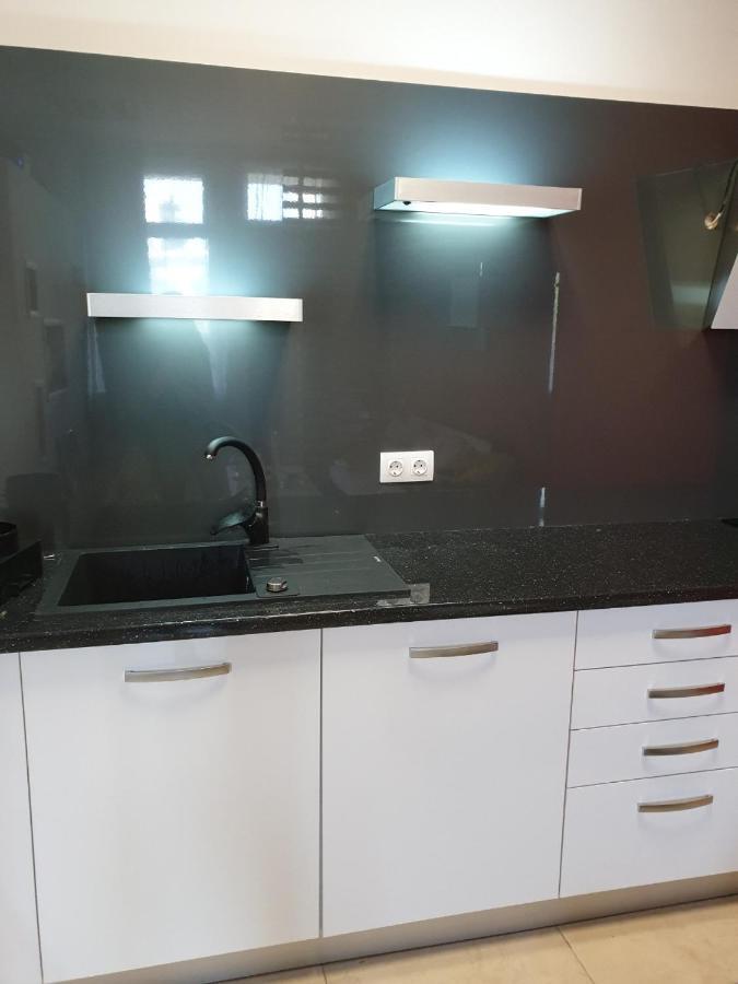 Luxurious Studios Nani كرانيفو المظهر الخارجي الصورة